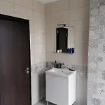 дунав билдингс Apartman *