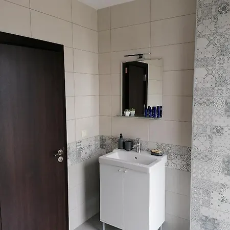 дунав билдингс Apartament *
